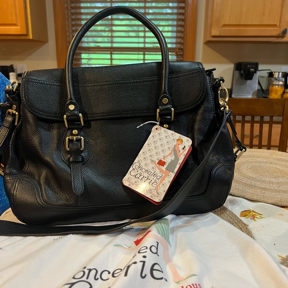 Conceal Carry Black Leather Handbag